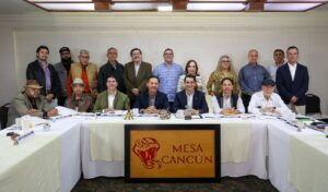 Mesa Cancún con Roberto Gradillas, secretario de Economía y Turismo en Sonora