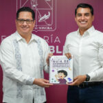 Entrega Salud Sonora Guía de Enfermedades Prioritarias en el Entorno Escolar a la Secretaría de Educación y Cultura