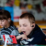 Prohíbe Rusia celulares en las escuelas